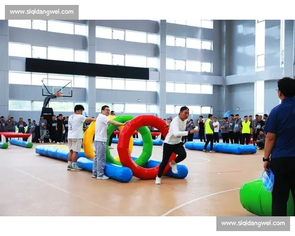 激情对决点燃赛场青春力量展现排球比赛团队精神与荣耀追逐之路